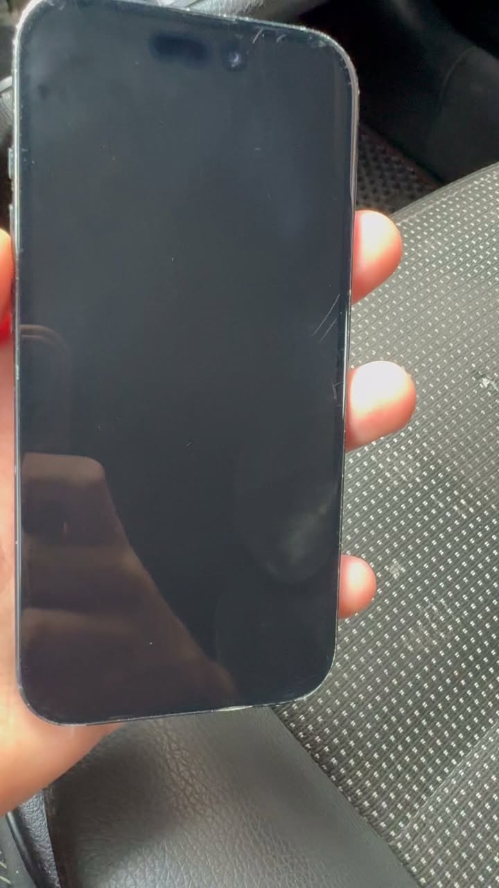 Վաճառվում է Iphone 15 128gb BH 79%
