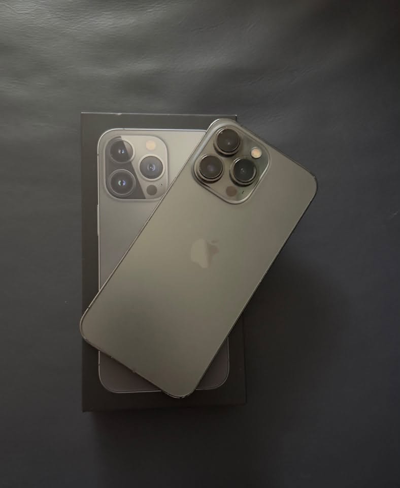 iPhone 13 Pro, 76% battery