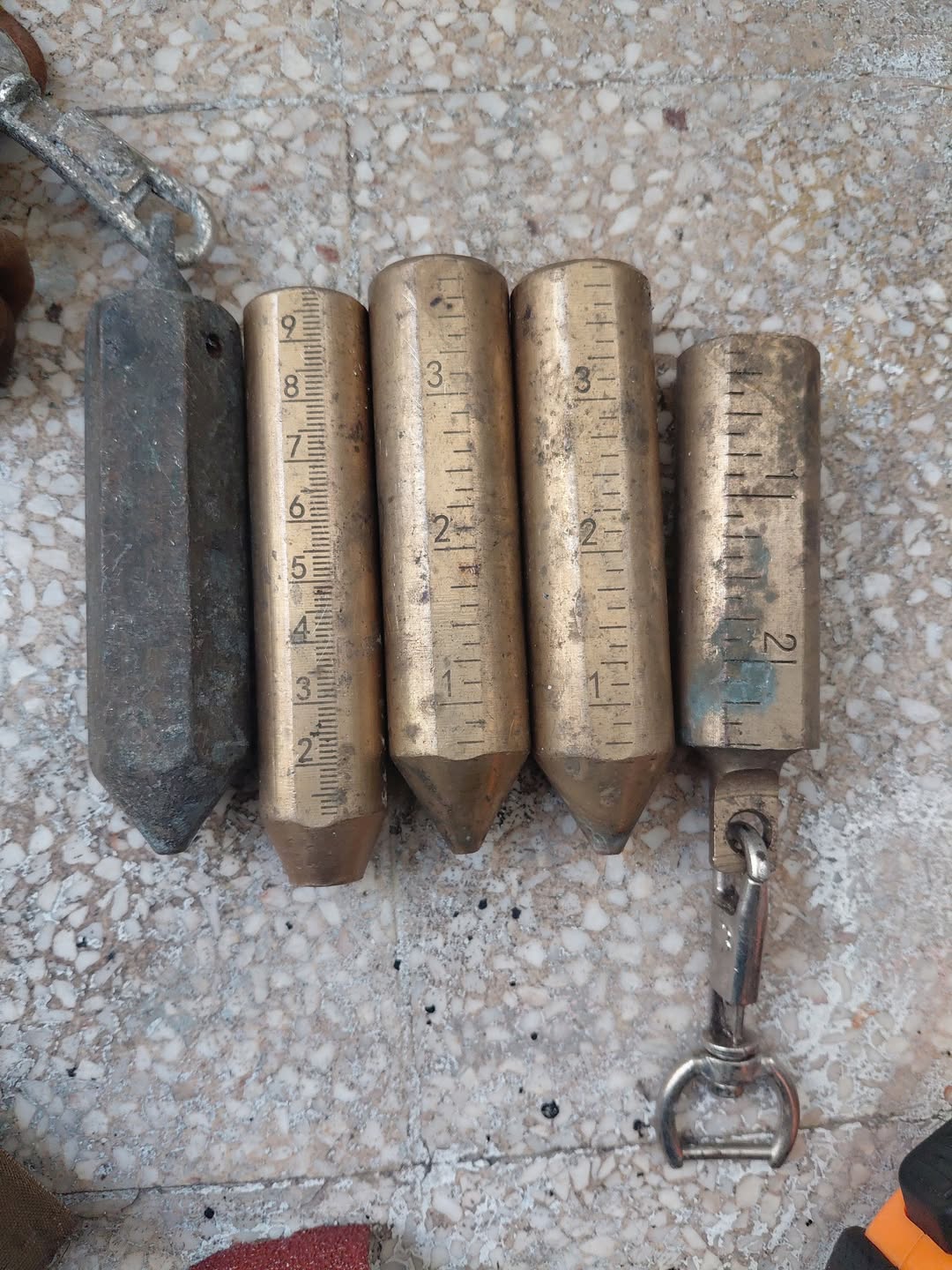 50 lari