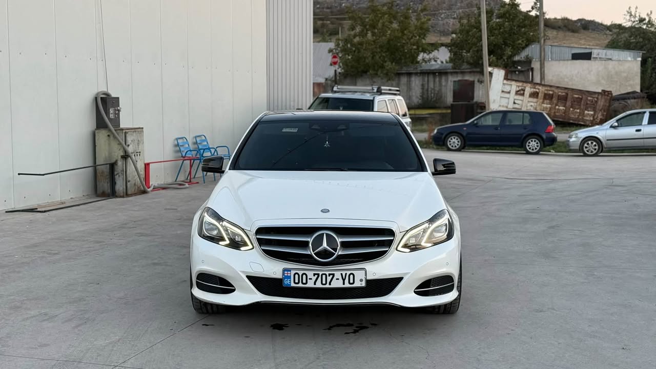 Mercedes E400 2013 — 12,000$
