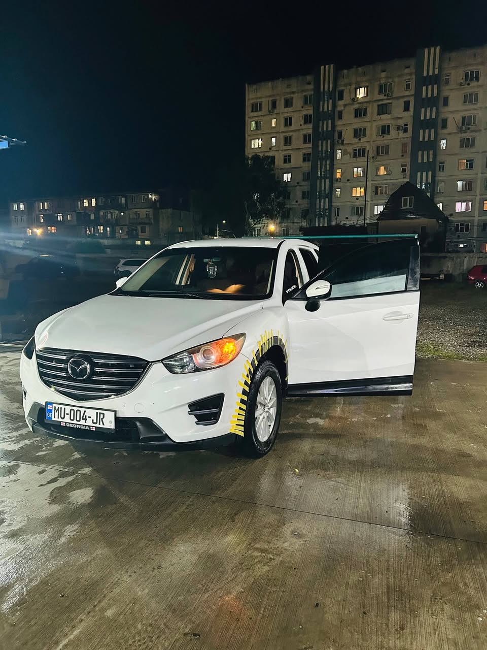 Mazda Quadro 2.5 benzin hamısı - 7,000$