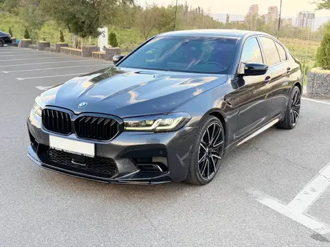 BMW 5 շարք 2022