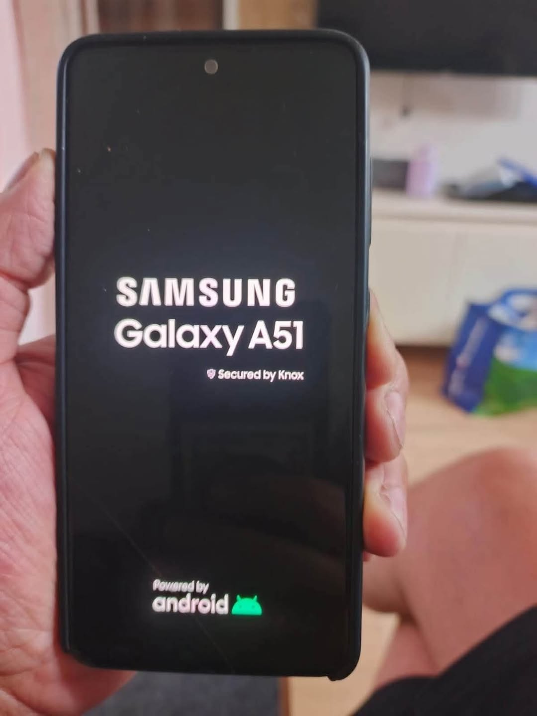 Samsung Galaxy A51, cracked screen