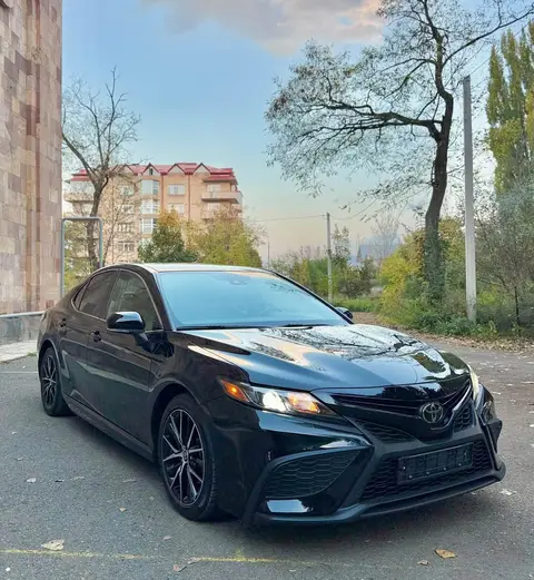Toyota Camry 2022 — 21,500$