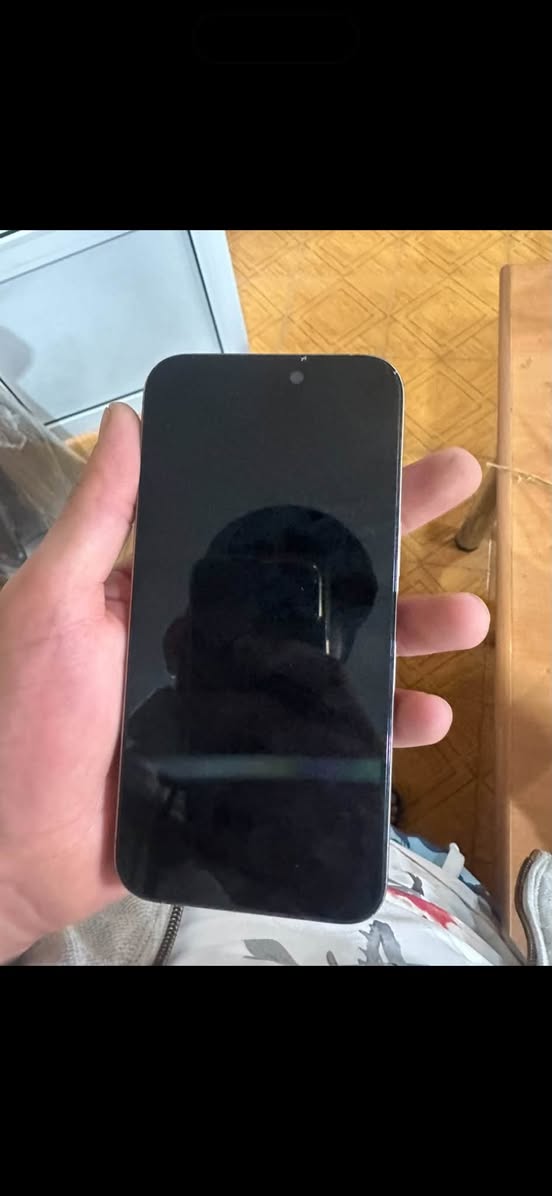 iPhone 15 Pro Max vren xazi — 100,000֏