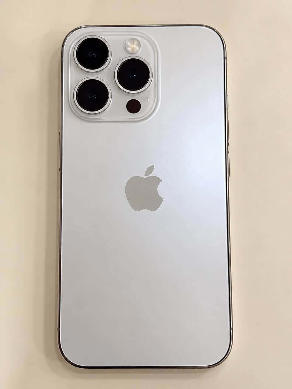 iPhone 15 Pro 256GB eSIM