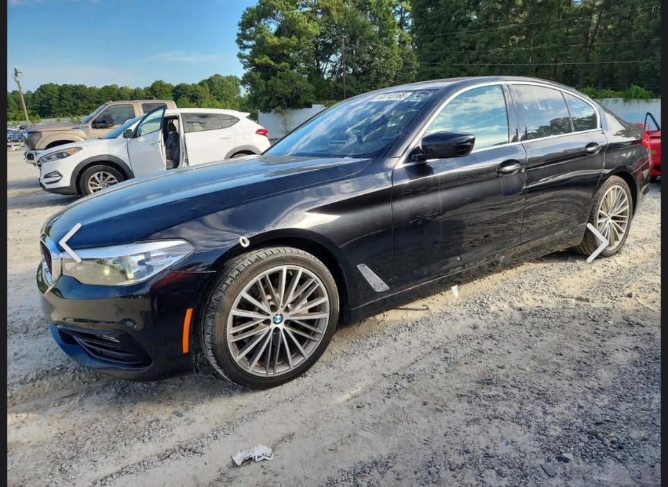 BMW 530i 2018, 120.806 mil