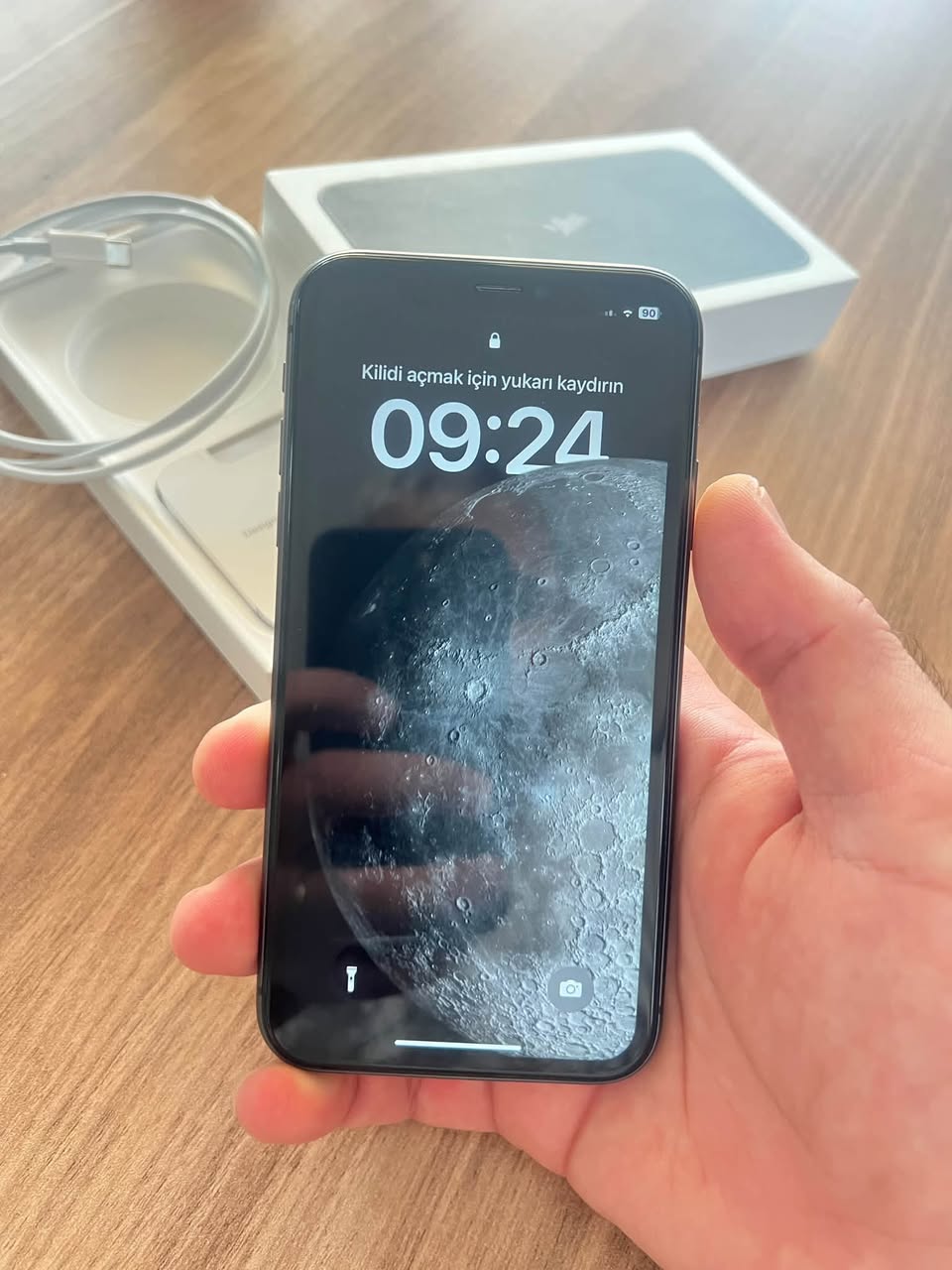 iPhone 11 128GB, pil 79%