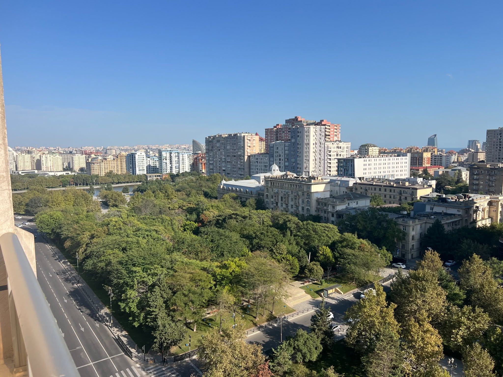 Kirayəyə 4 otaqlı mənzil verilir, Bakı