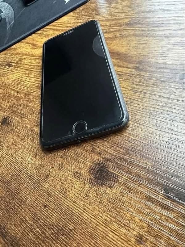 iPhone 8 Plus 256GB, good condition
