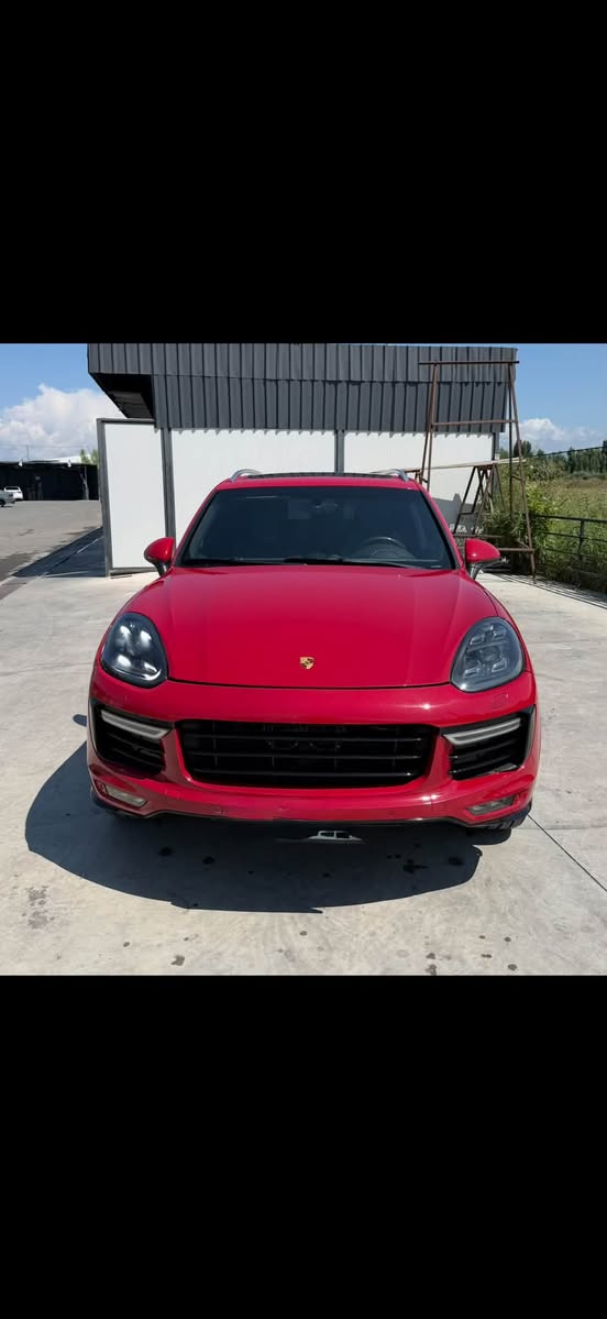 ვყიდი Porsche cayenne 2017… 3.6 მაგარ