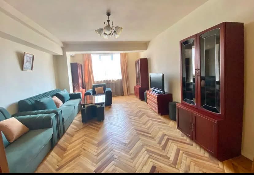 Kiralıq 3 otaqlı mənzil, İrəvan