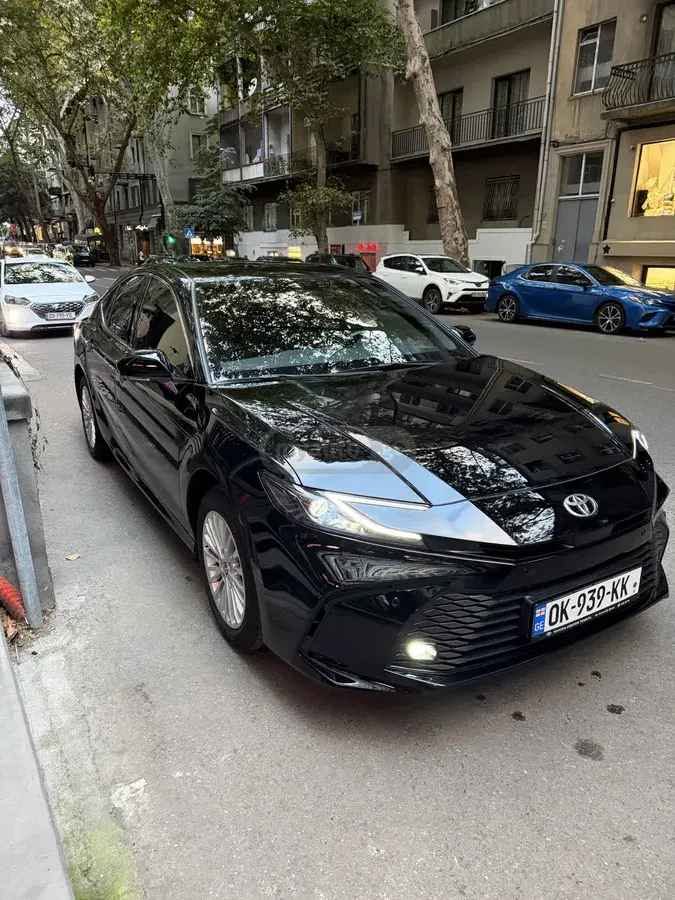 Toyota Camry 2025