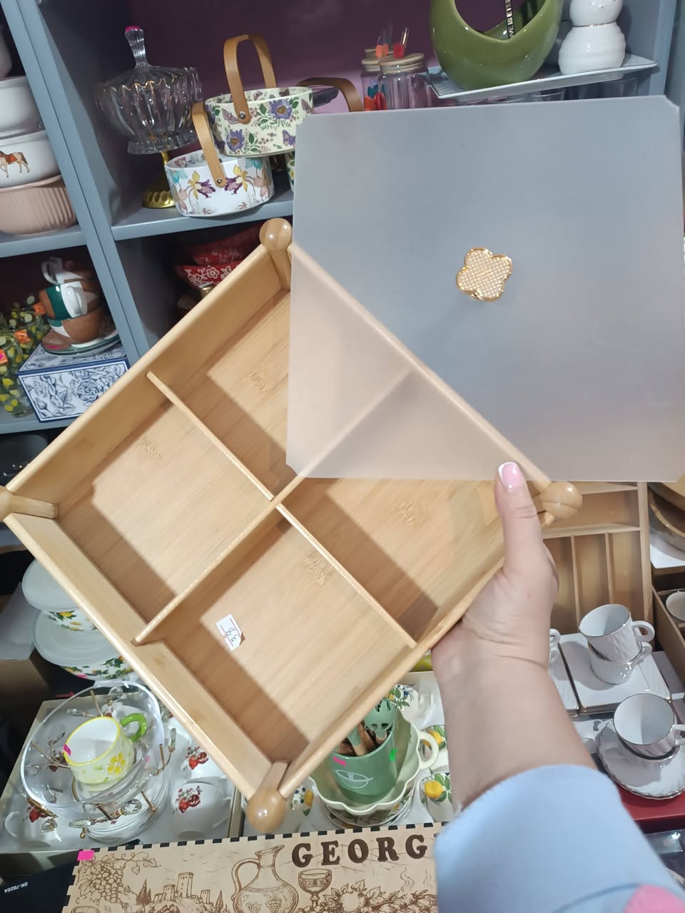 ხის ლანგარი ნუგბარისა და თხილეულისთვის