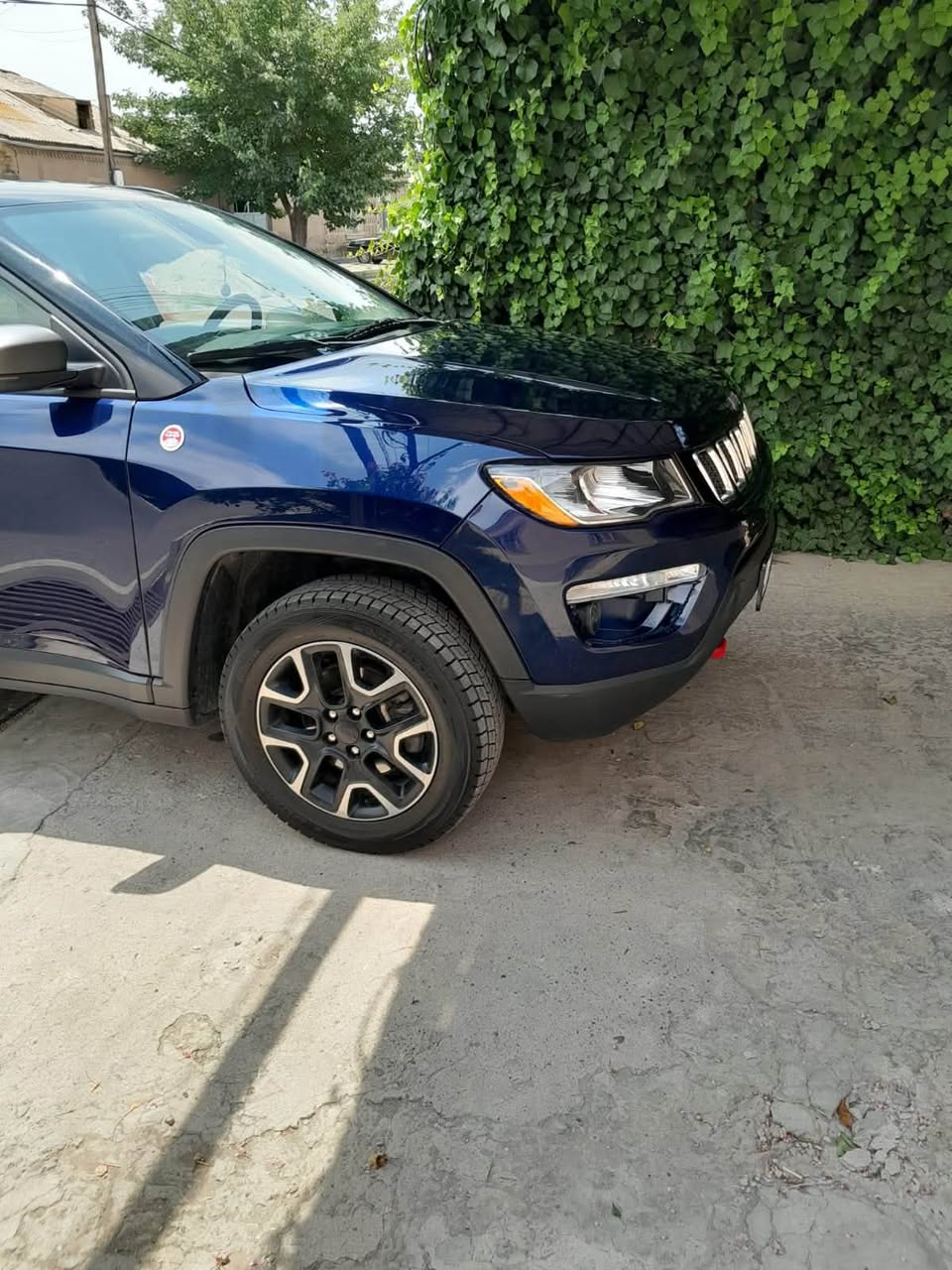 Kendine değerinden ucuz. Jeep compass Trailhawk 4*4 — 12,000$