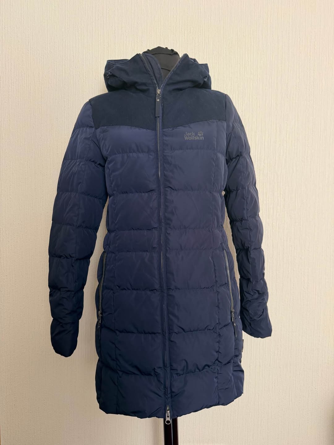 Пуховик Jack Wolfskin, тёмно-синий