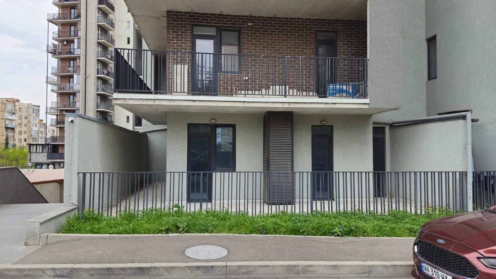 Satılır mənzil, Tbilisi