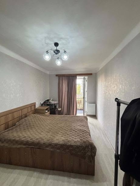 იყიდება 2-ოთახიანი ბინა, თბილისი — $100,000