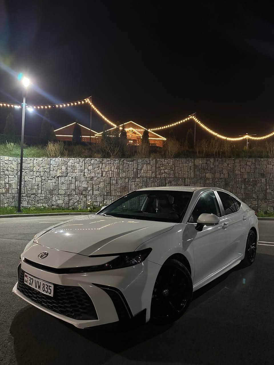 Toyota Camry V80SE Hybrid 2025