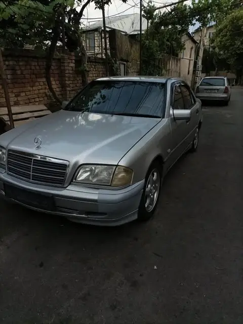 Mercedes-Benz C-Class 2000