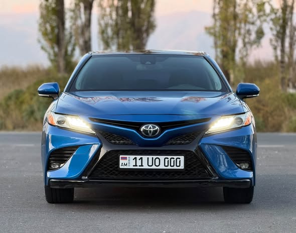 Toyota Camry XSE 2019 — 16,800$