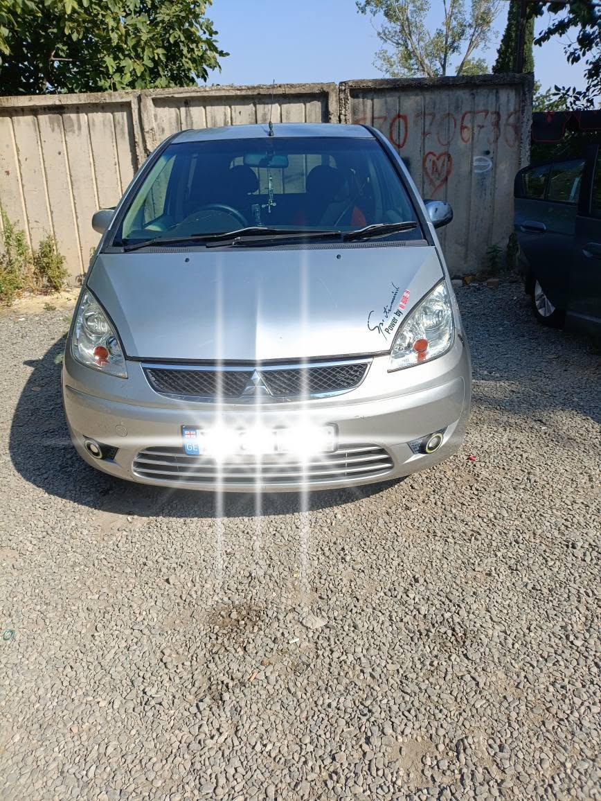 Mitsubishide 2004 model Colt 1.3 - 4,700₾ fiyatına satılık