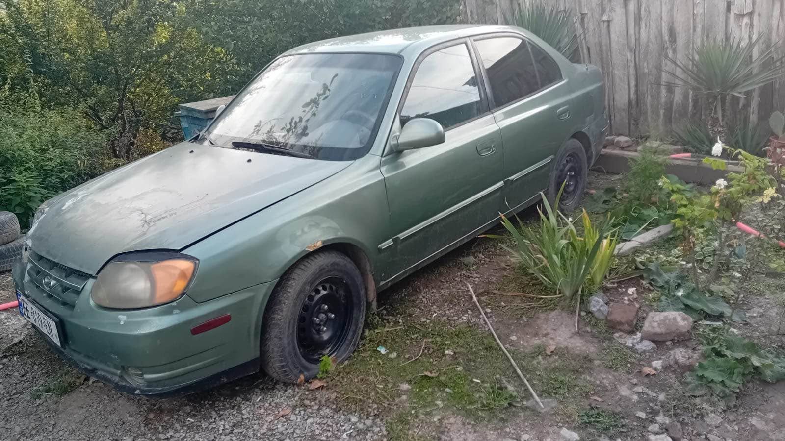 Hinday 1.6 2003 — 1,200₾