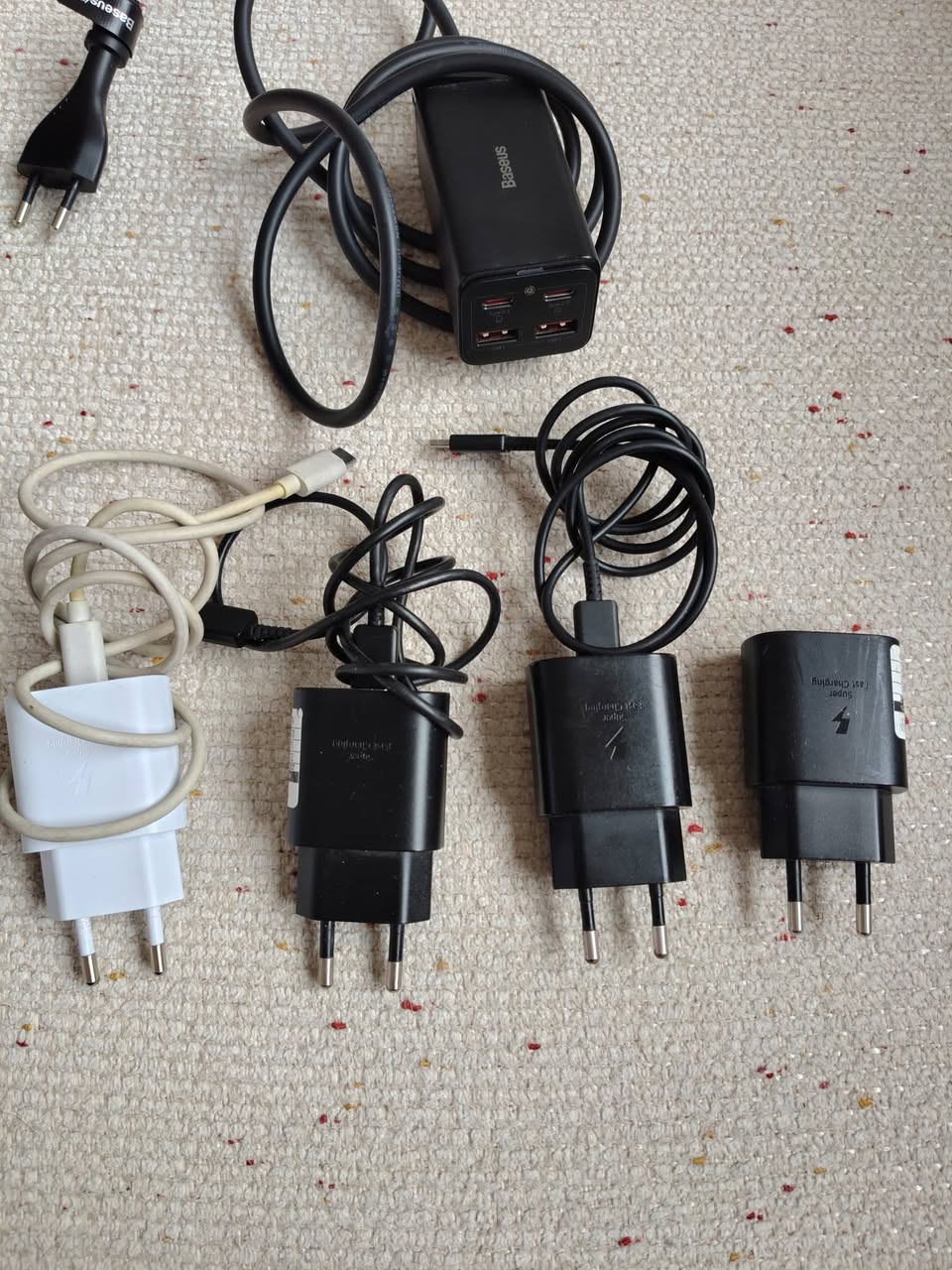 Samsung 25W originals and Baseus charger