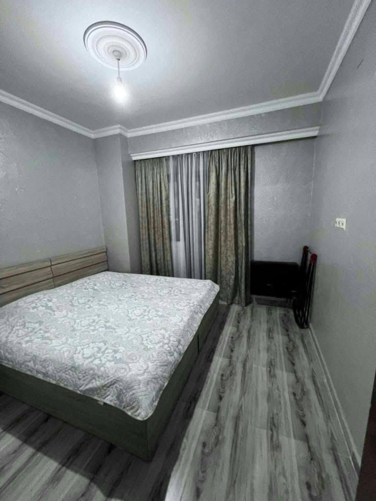 Kiralanıyor daire, Poti