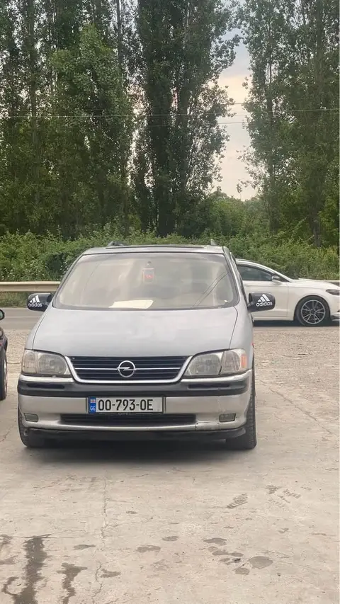 Opel Sintra 1997