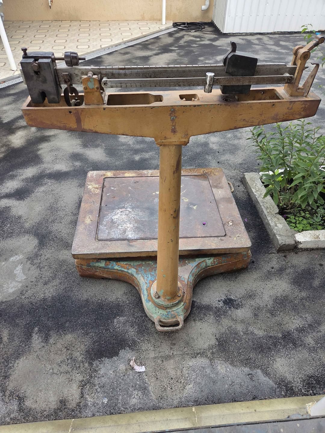 Teraz 500 kq satılır əla vəziyyətdə