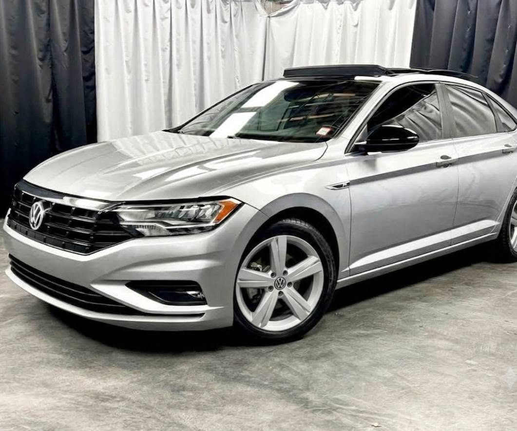 The car costs 1,150 Lari.