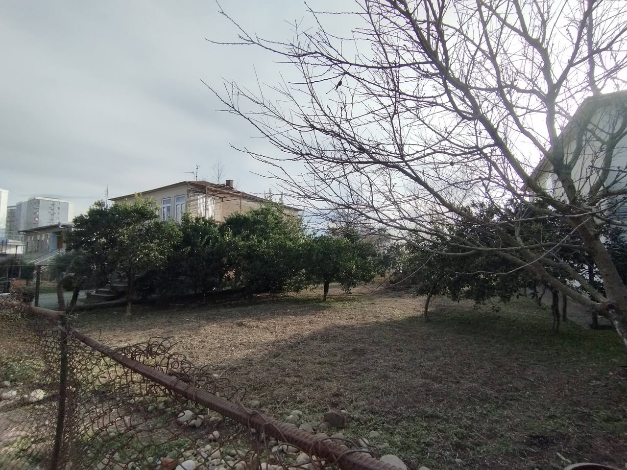 Satılır mənzil torpağı hissəsi 📌Cordanianın küçəsində, — 23,000$