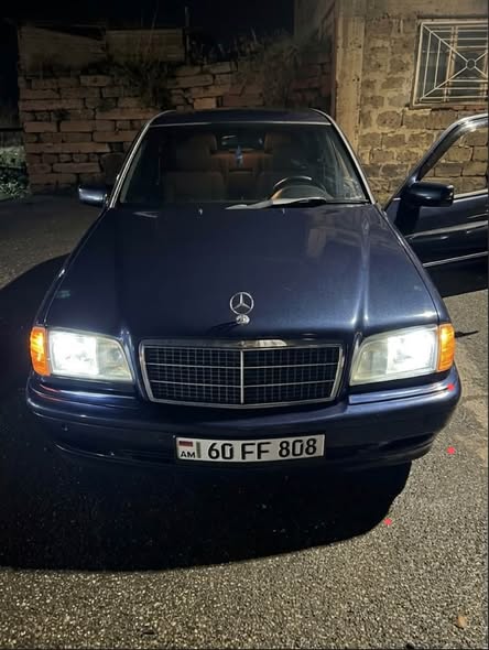Автомобиль — 4,200$