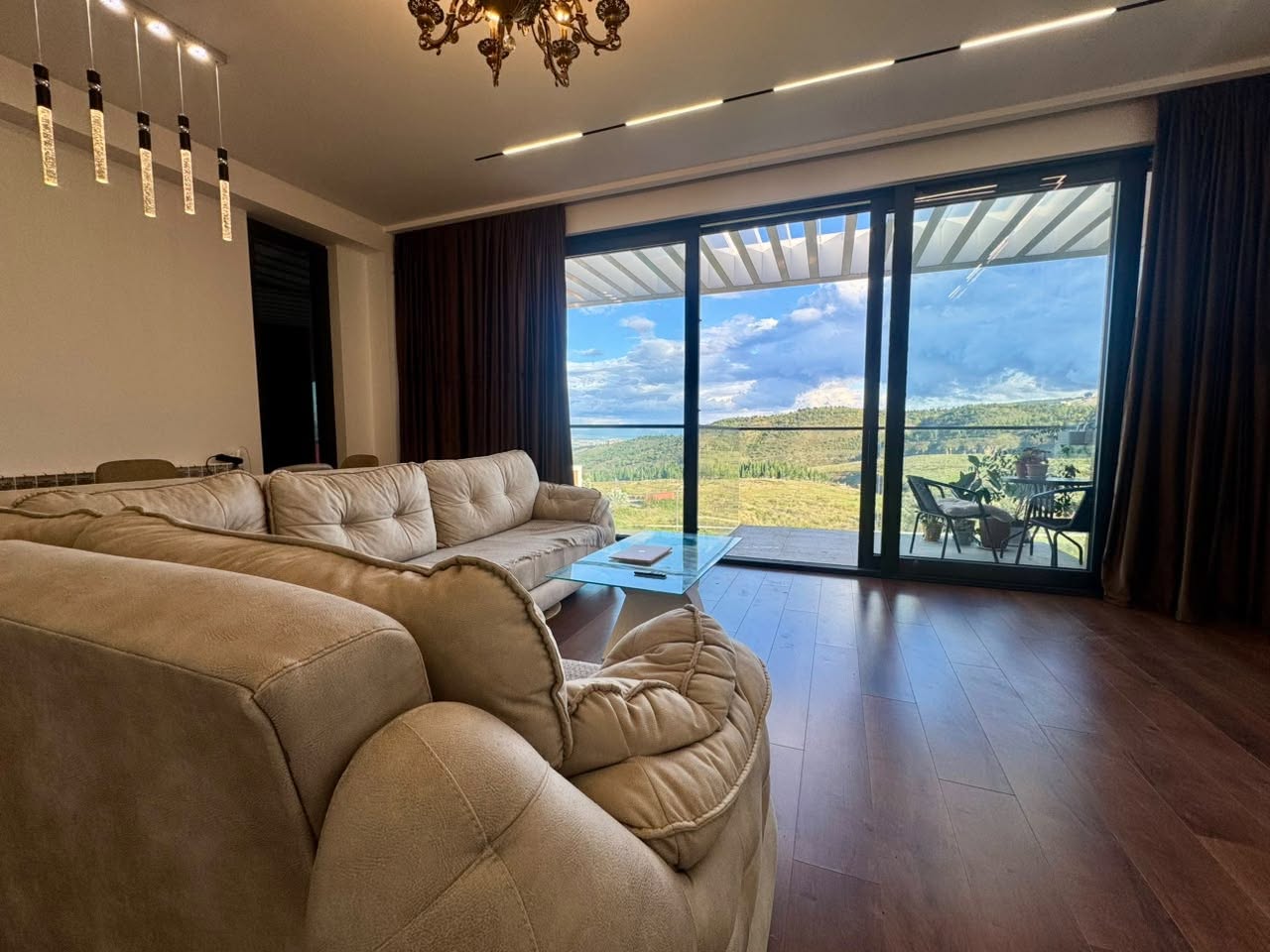 4 odalı daire satılık, Tiflis