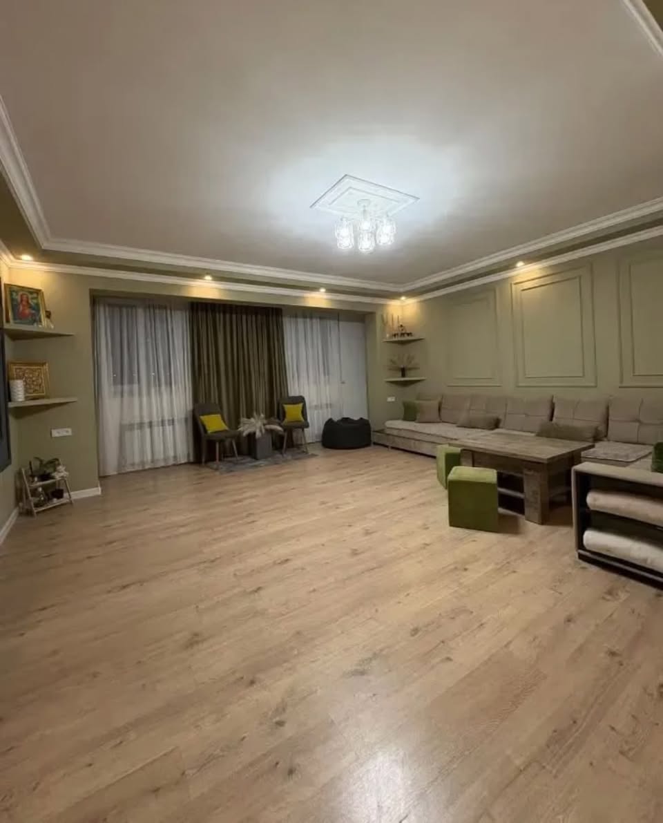Satılır 3 otaqlı mənzil, İrəvan — $150,000