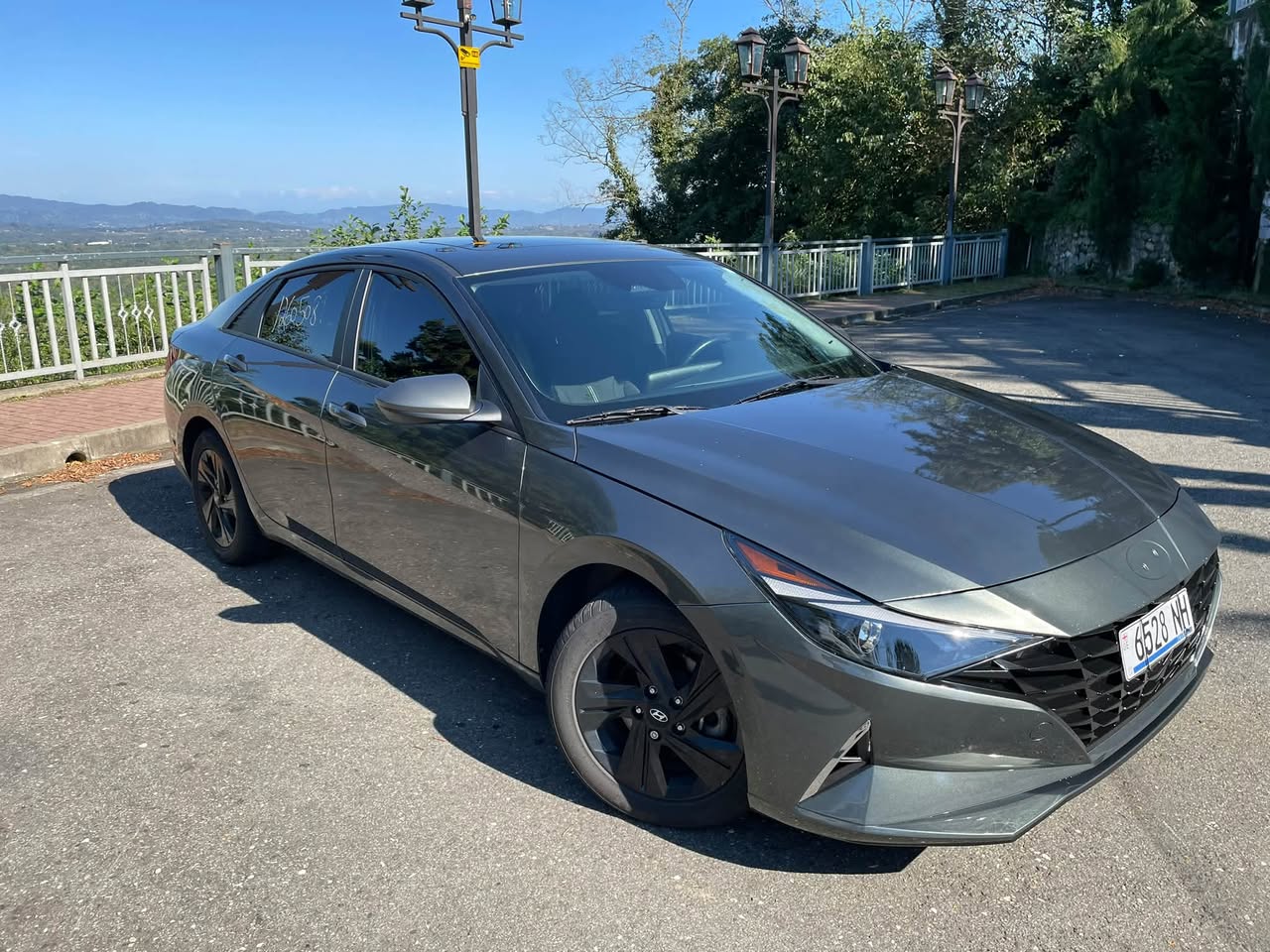 Hyundai Elantra 2023