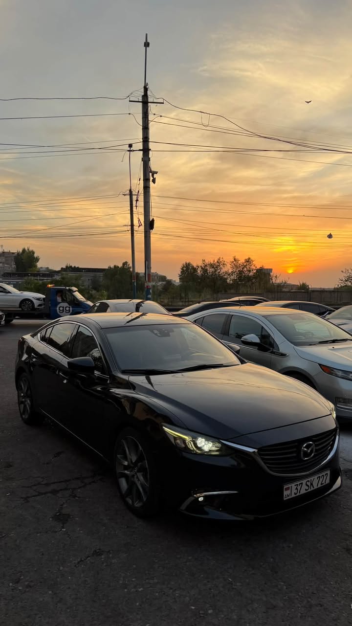 Mazda 2017 — 9,800$