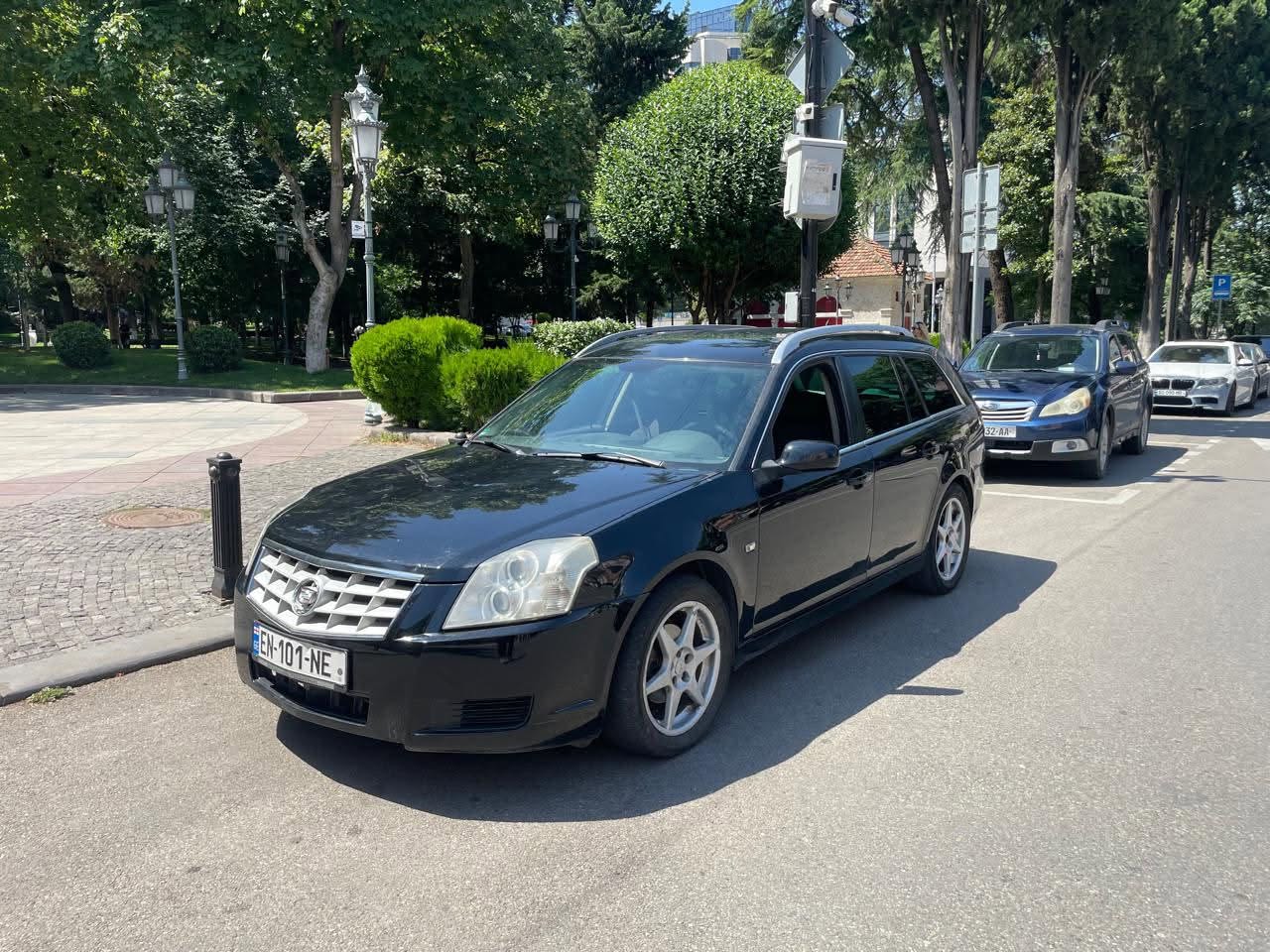 Cadillac BLS — 4,500$