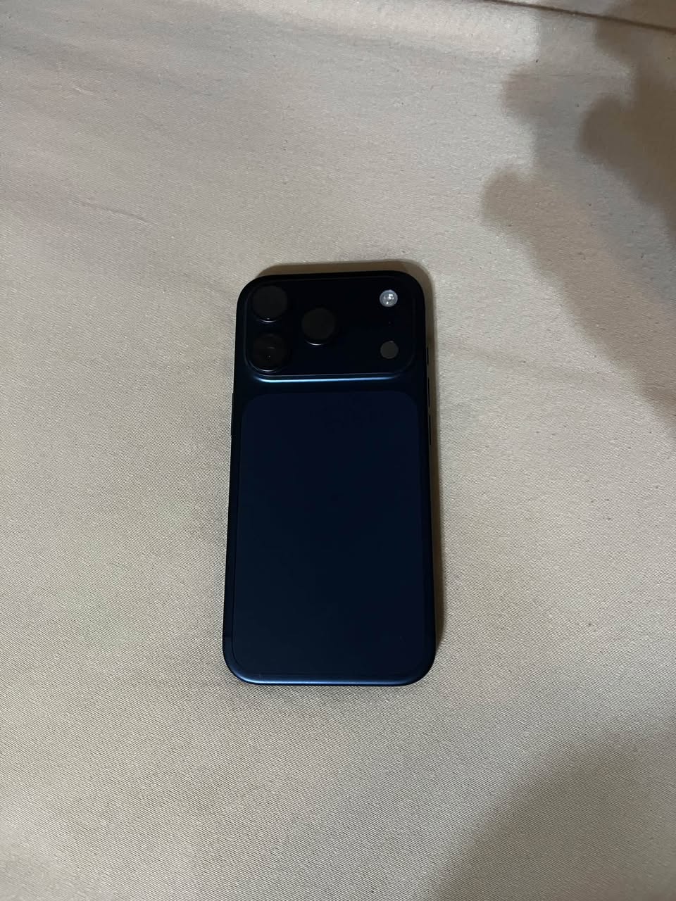 iPhone 17 Pro 256GB Deep Blue