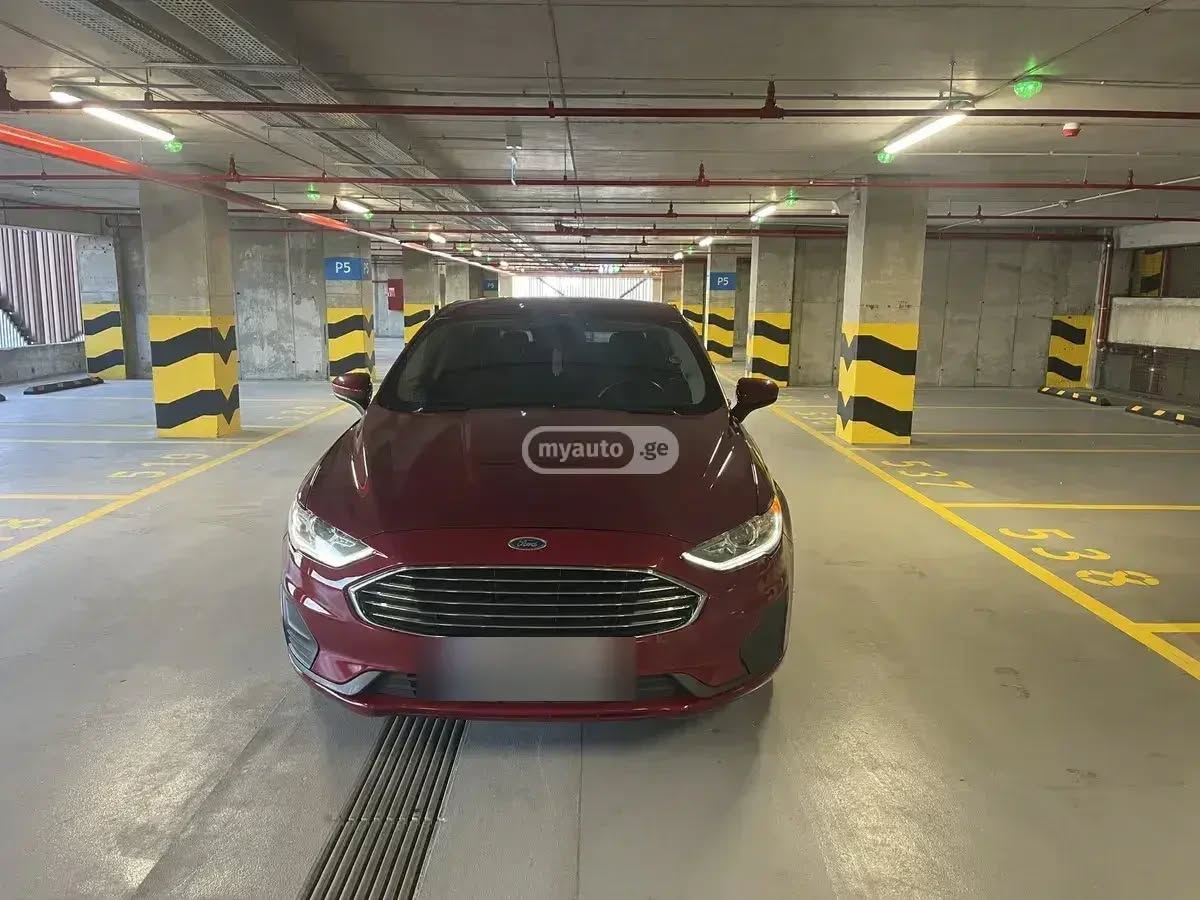 Ford Fusion Hybrid SE 2019 — 9,500$