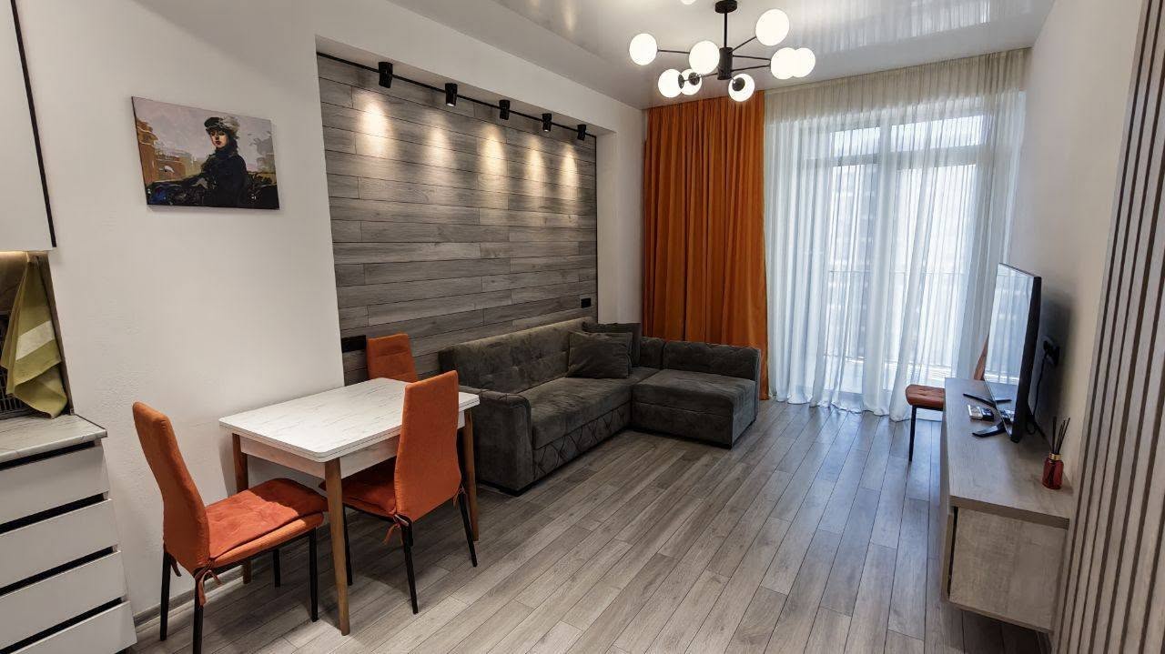 Сдаётся 2-комнатная квартира, Тбилиси — $700