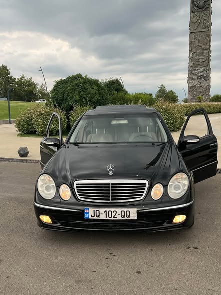 W211 2005 — 3,800$