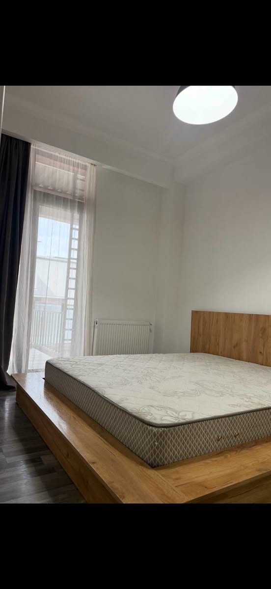 3 oda daire kiraya verilmektedir, Tiflis