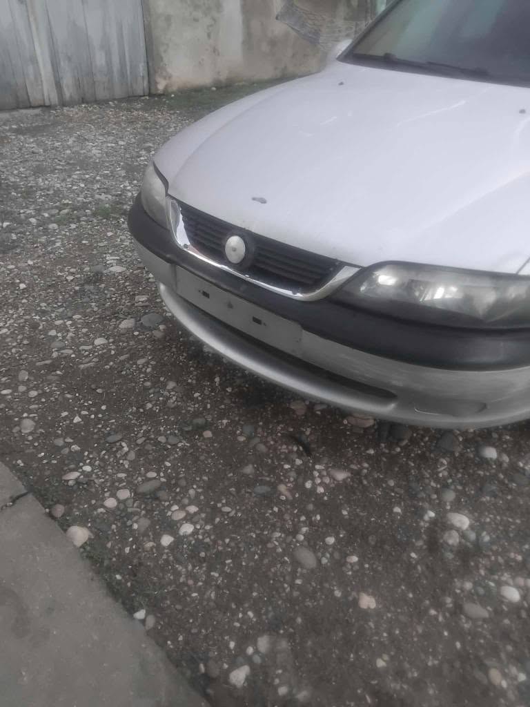 Վաճառվում է 1997 թվականի Օպել 1.6 — 3,000₾