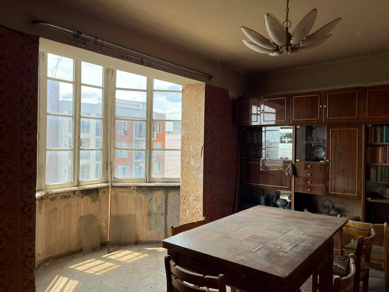 Satılık 4 odalı daire, Tiflis