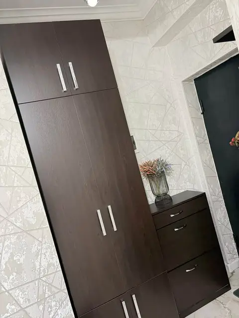 Avtomobil
