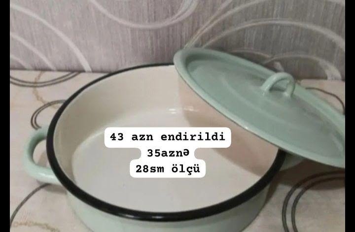 New 28 cm enamel lidded pan