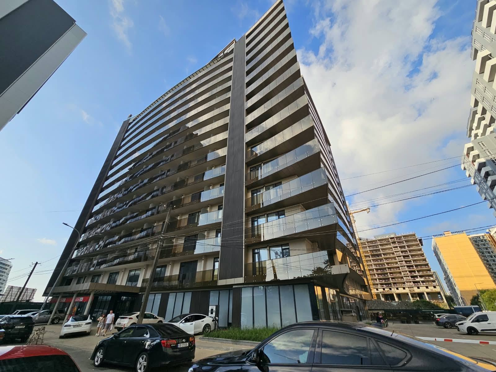 Продаётся 1-комнатная квартира, Батуми — $77,000