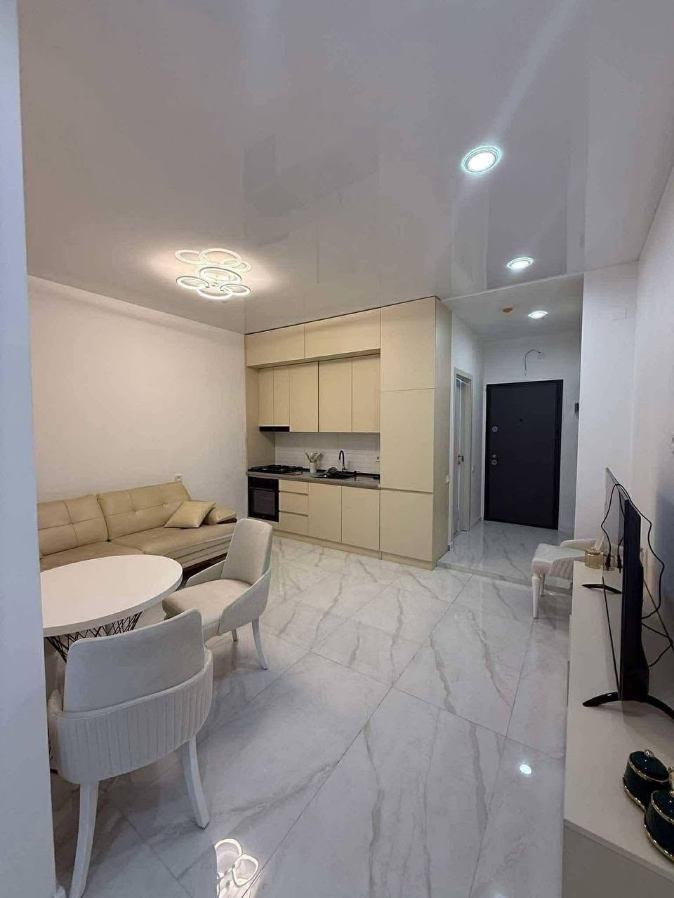 Kirayəyə mənzil verilir, Batumi — $600